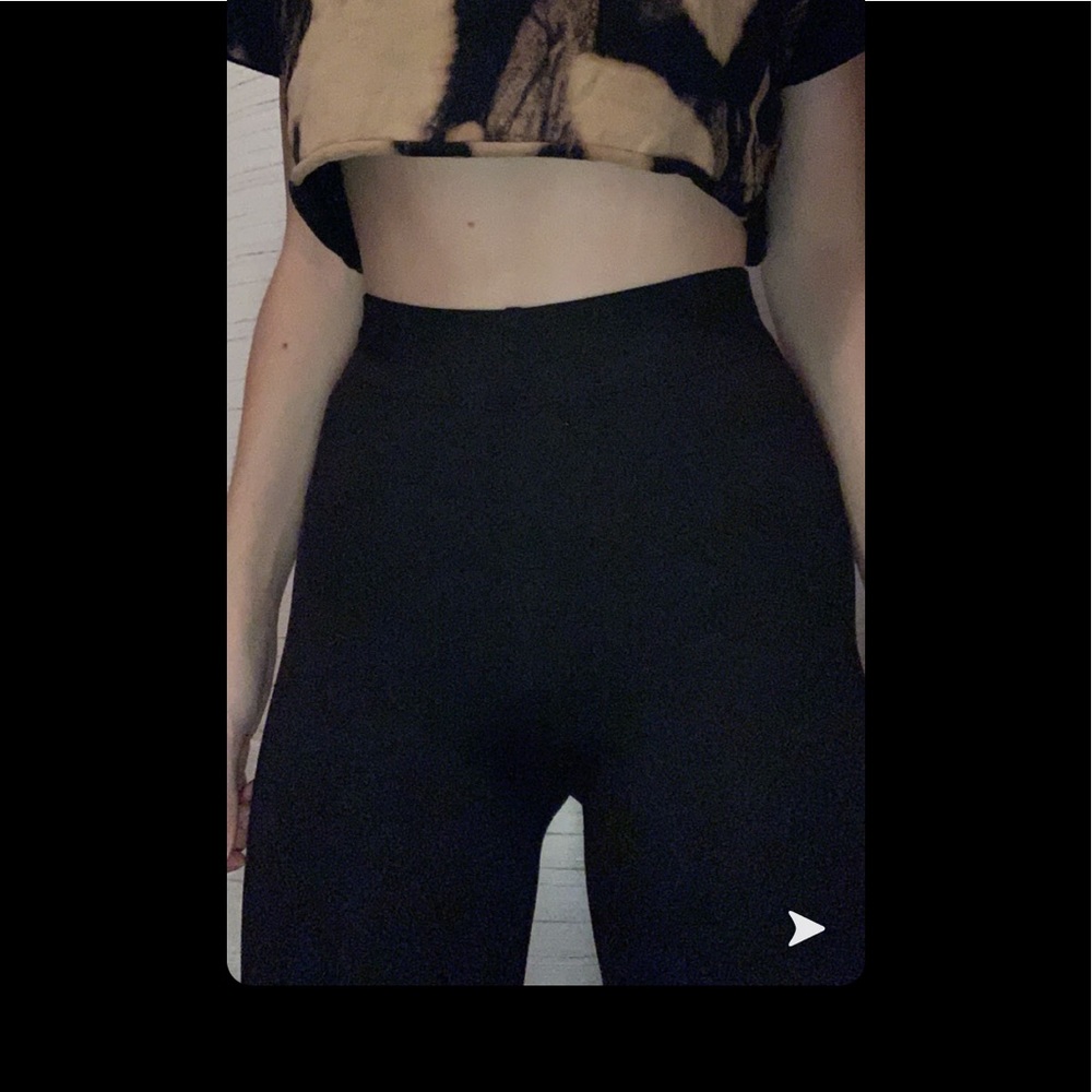 black and gray leggings